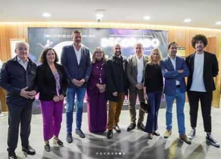 Alberto Vázquez presenta en A Coruña su nueva película, “Decorado”, producida por Abano, tras su paso por el Festival de Sitges