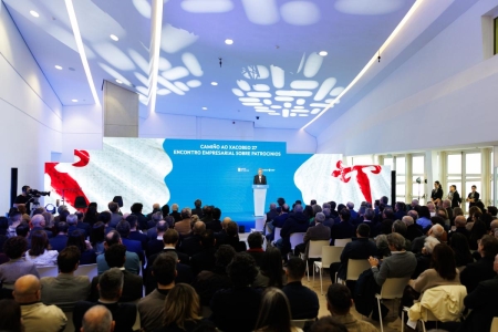 O Clúster
asiste ao evento “Camiño ao Xacobeo 2027: Encontro Empresarial sobre
Patrocinios”
